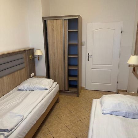 Lotos Otel Rawicz Dış mekan fotoğraf