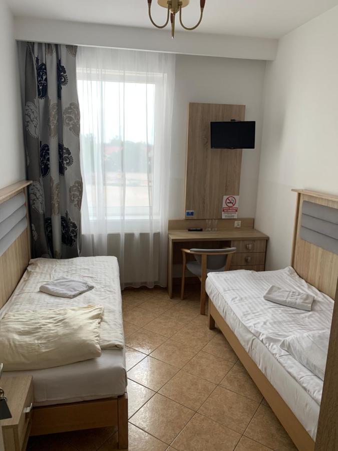 Lotos Otel Rawicz Dış mekan fotoğraf